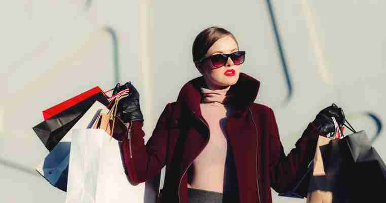 Fall & Winter Fashion Trends For Moms In 2022