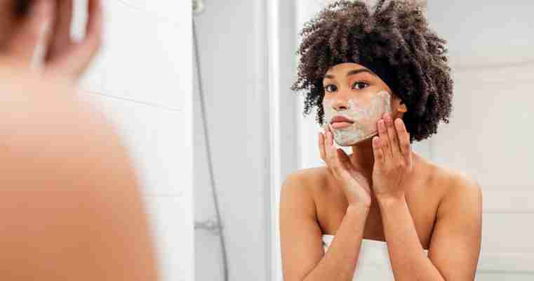 10 Beauty Hacks to Keep Your Skin Healthy and Glowing at Home
